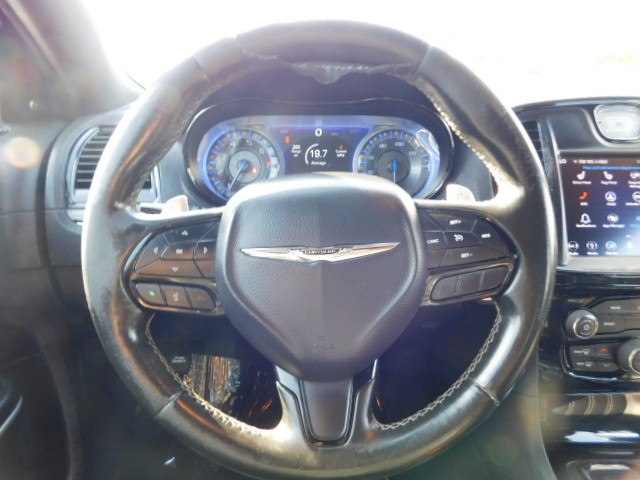 Used 2019 Chrysler 300 S AWD image 13