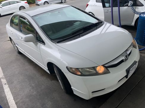Used 2010 Honda Civic GX image 2