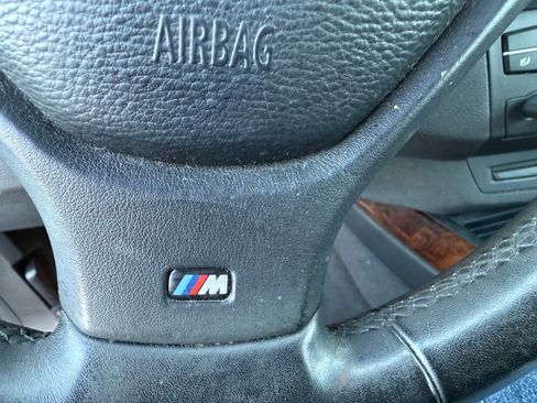 Used 2011 BMW X5 xDrive50i image 29