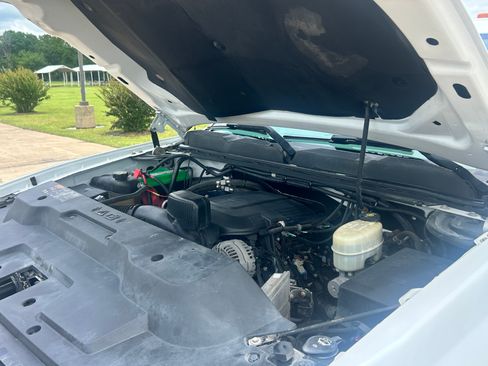 Used 2013 Chevrolet Silverado 2500 2WD Extended Cab image 21