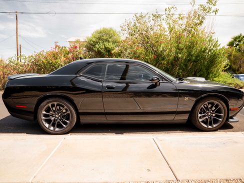 Used 2020 Dodge Challenger R/T Scat Pack image 6