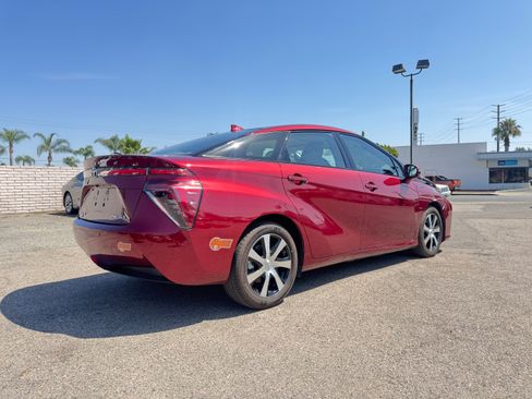 Used 2019 Toyota Mirai image 8