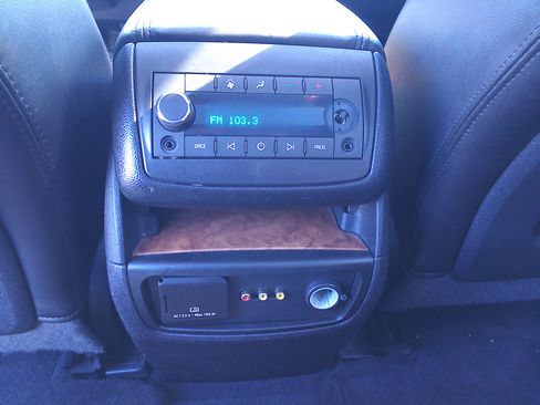 Used 2012 Buick Enclave Premium image 40