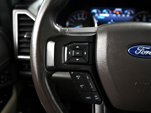 Used 2020 Ford Expedition Limited image 31