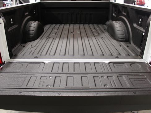 Used 2025 Ford F250 4x4 Crew Cab Super Duty image 10
