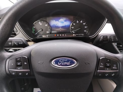 Used 2021 Ford Escape SE image 11