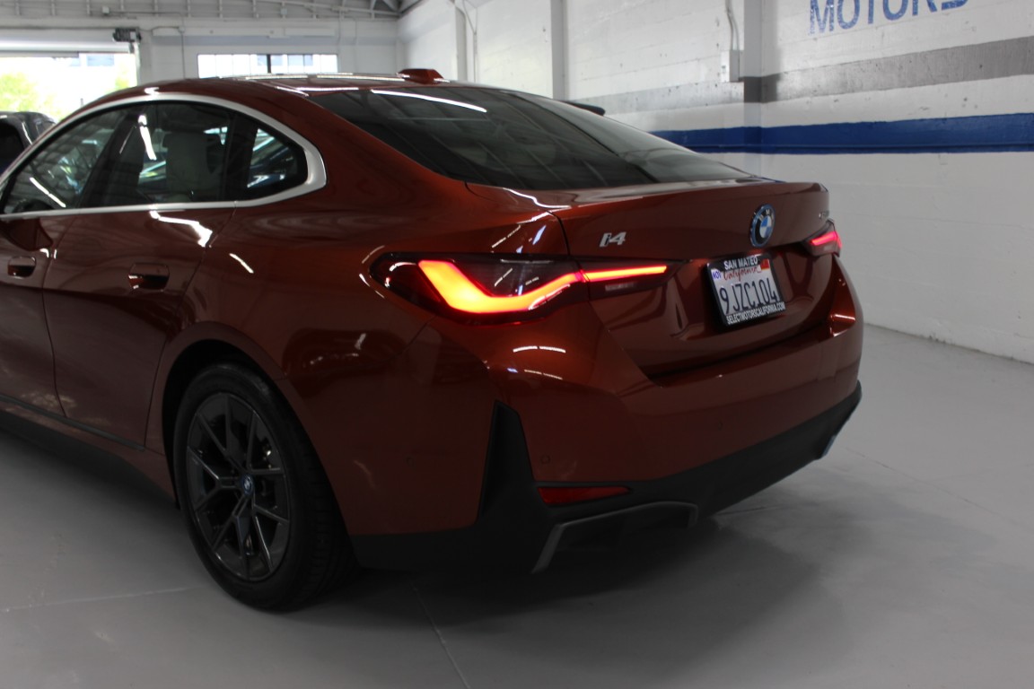 Used 2024 BMW i4 eDrive35 RWD image 11