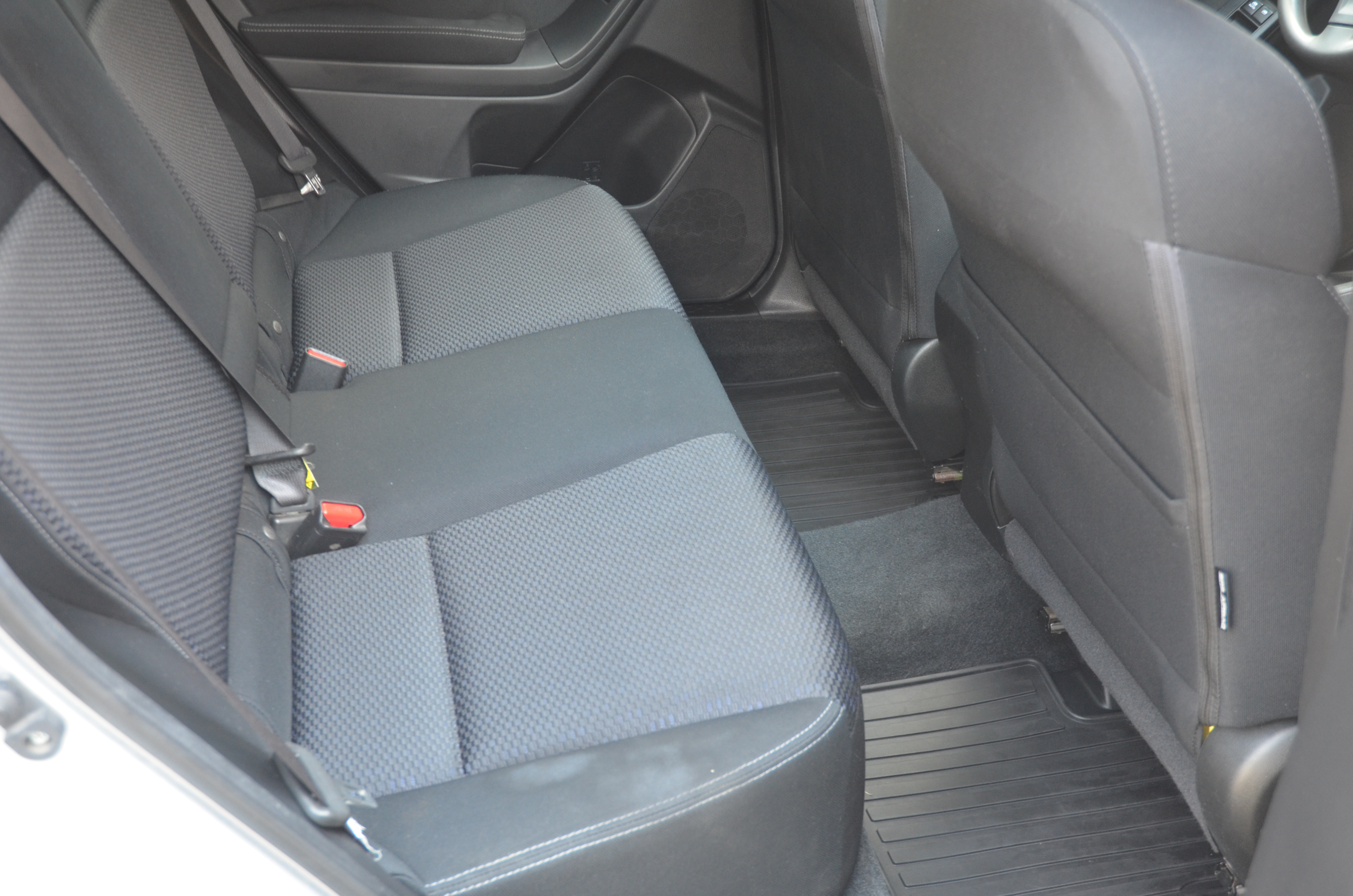 Used 2015 Subaru Forester 2.5i Premium AWD/4WD image 12