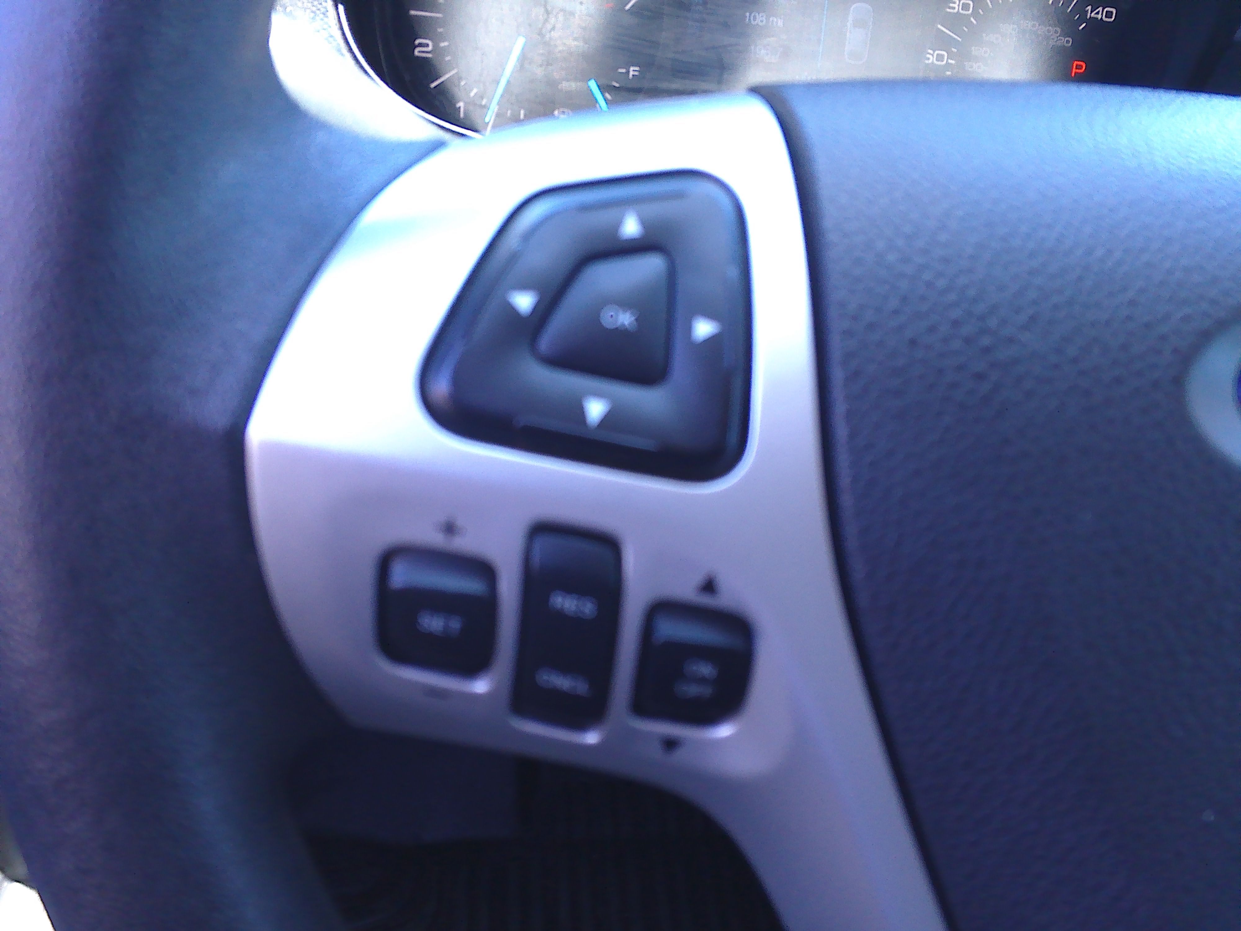 Used 2012 Ford Edge SE FWD image 25