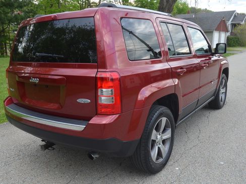 Used 2017 Jeep Patriot 4WD High Altitude image 4