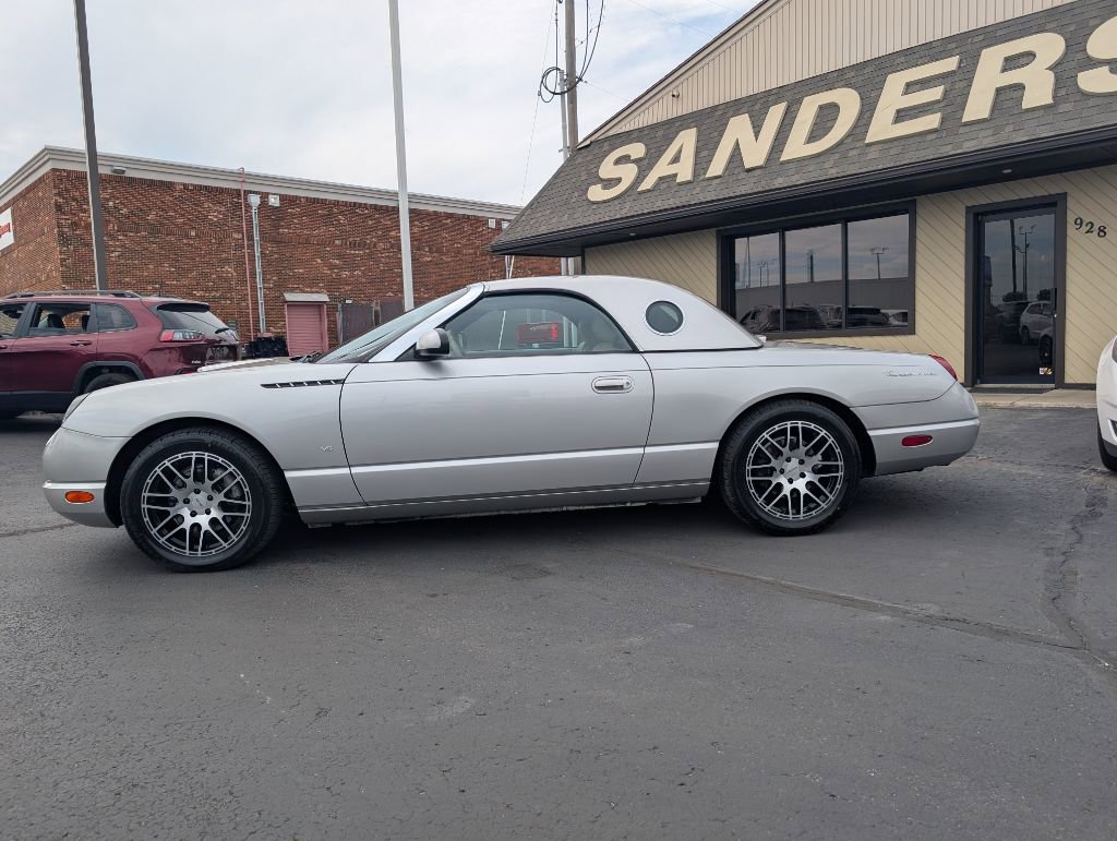 Used 2004 Ford Thunderbird Deluxe RWD image 2