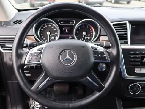 Used 2016 Mercedes-Benz GL 450 image 22