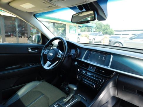 Used 2019 Kia Optima S FWD image 23