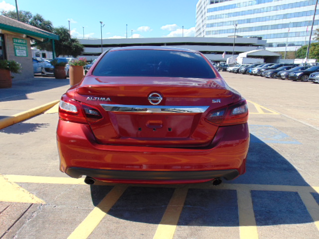 Used 2017 Nissan Altima SR FWD image 7