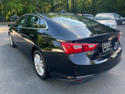 Used 2016 Chevrolet Malibu LT FWD image 4