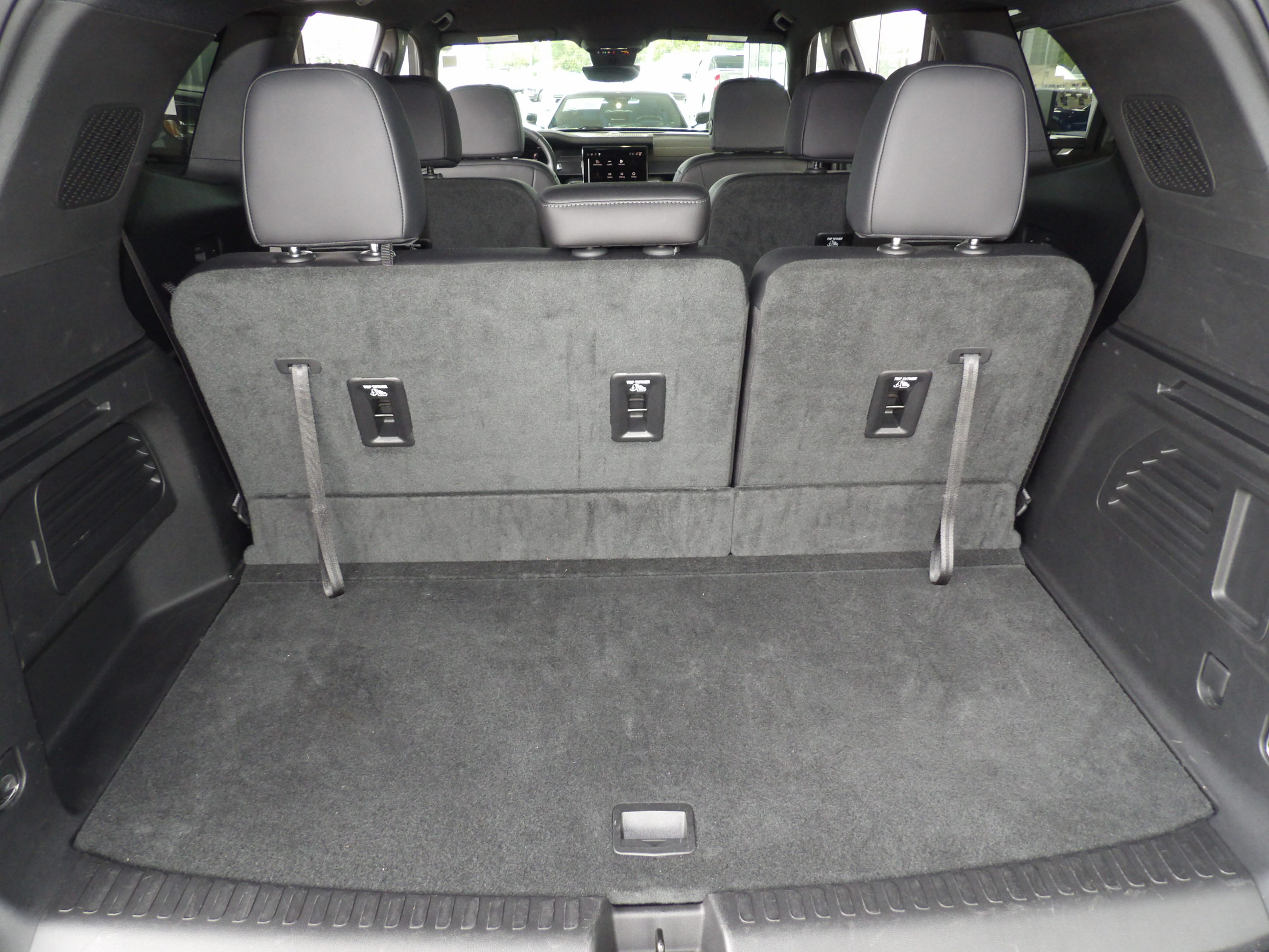 Used 2026 GMC Acadia FWD Elevation image 20