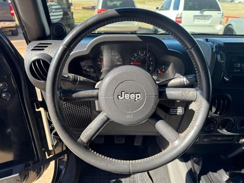 Used 2007 Jeep Wrangler X image 12