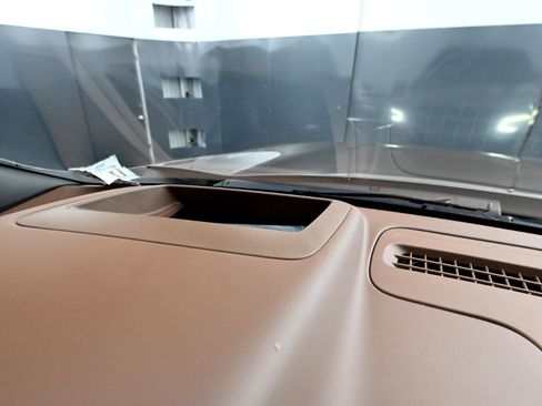 Used 2021 Chevrolet Tahoe High Country image 40