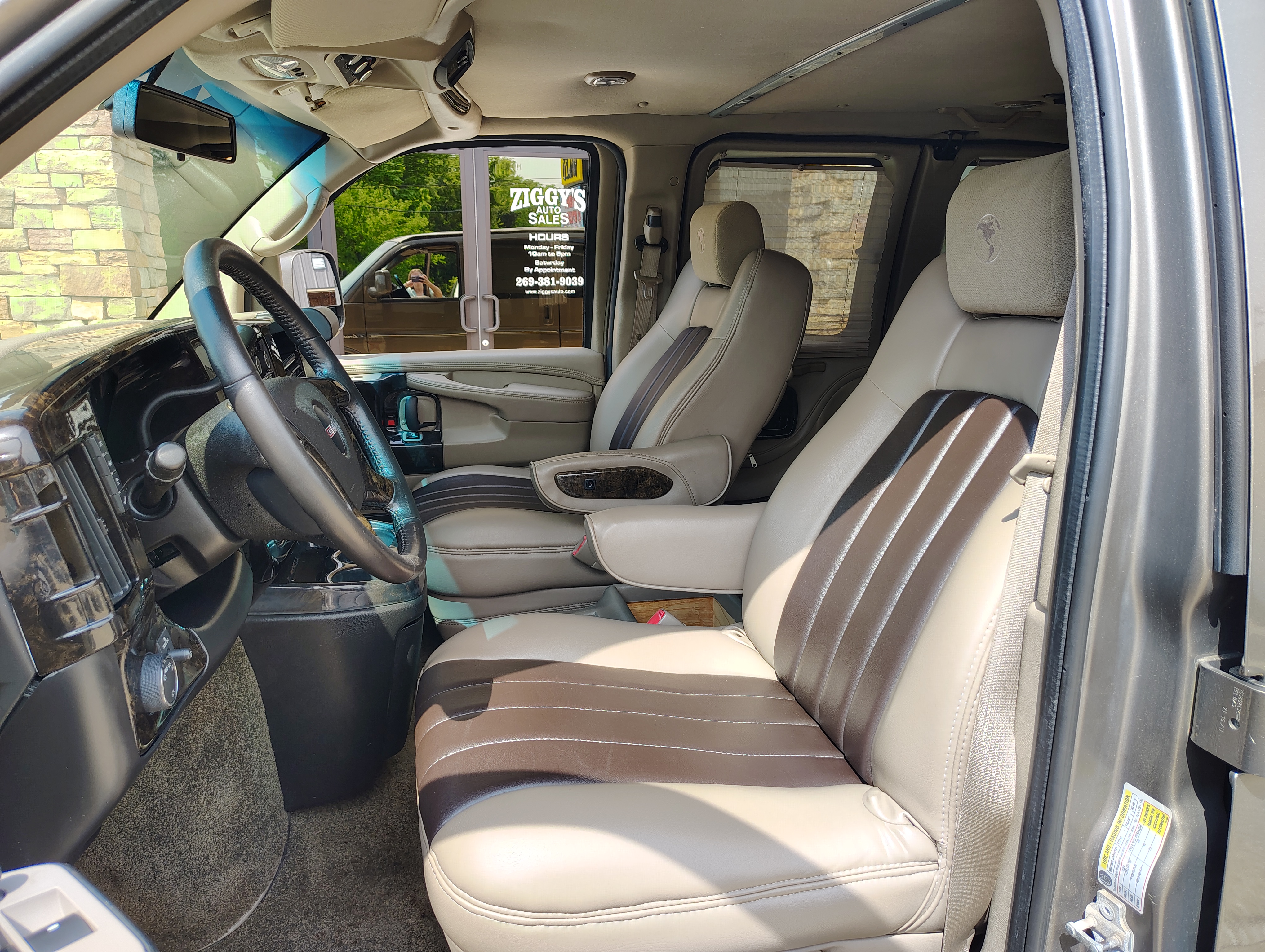 Used 2014 GMC Savana 1500 UNAVAIL RWD image 6