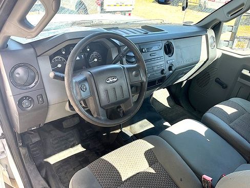 Used 2012 Ford F250 XL image 18