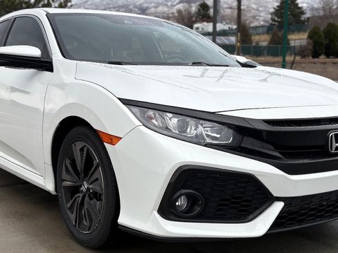 Used 2019 Honda Civic EX image 3