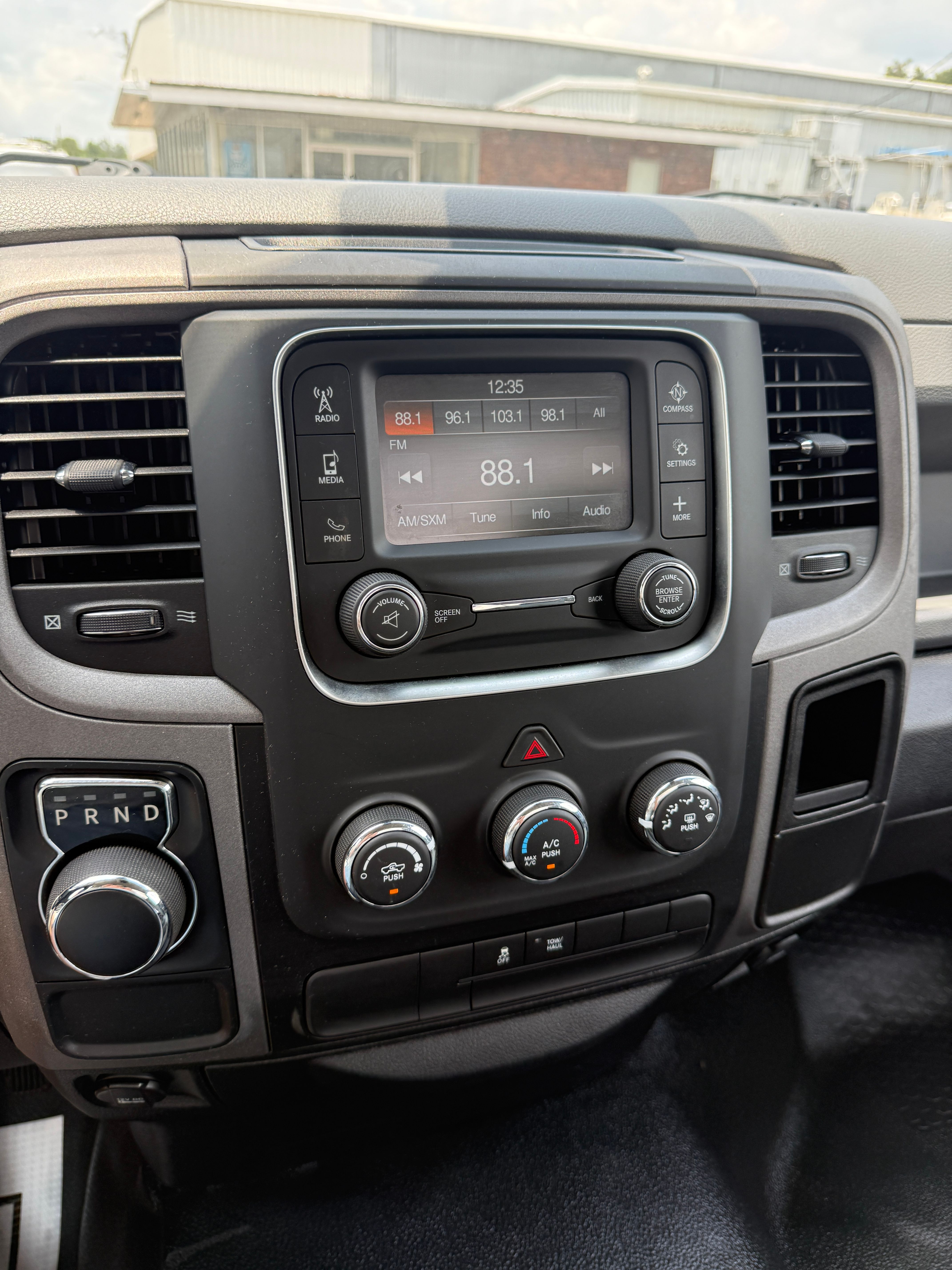Used 2017 RAM 1500 2WD Regular Cab ST image 10