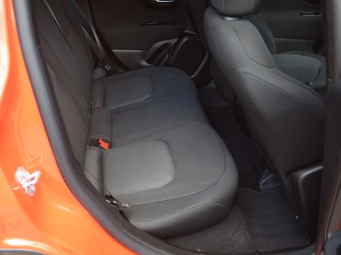 Used 2019 Jeep Renegade 4WD Sport image 11