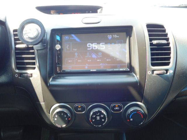 Used 2017 Kia Forte LX Sedan FWD image 14