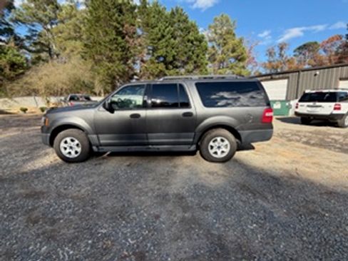 Used 2017 Ford Expedition EL XL image 4