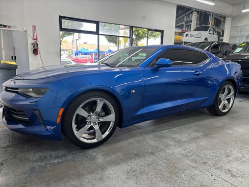 Used 2016 Chevrolet Camaro LT image 1
