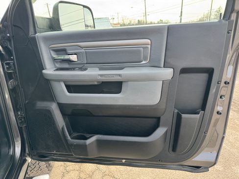 Used 2017 RAM 2500 Tradesman image 13