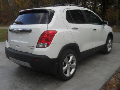 Used 2016 Chevrolet Trax LTZ image 2