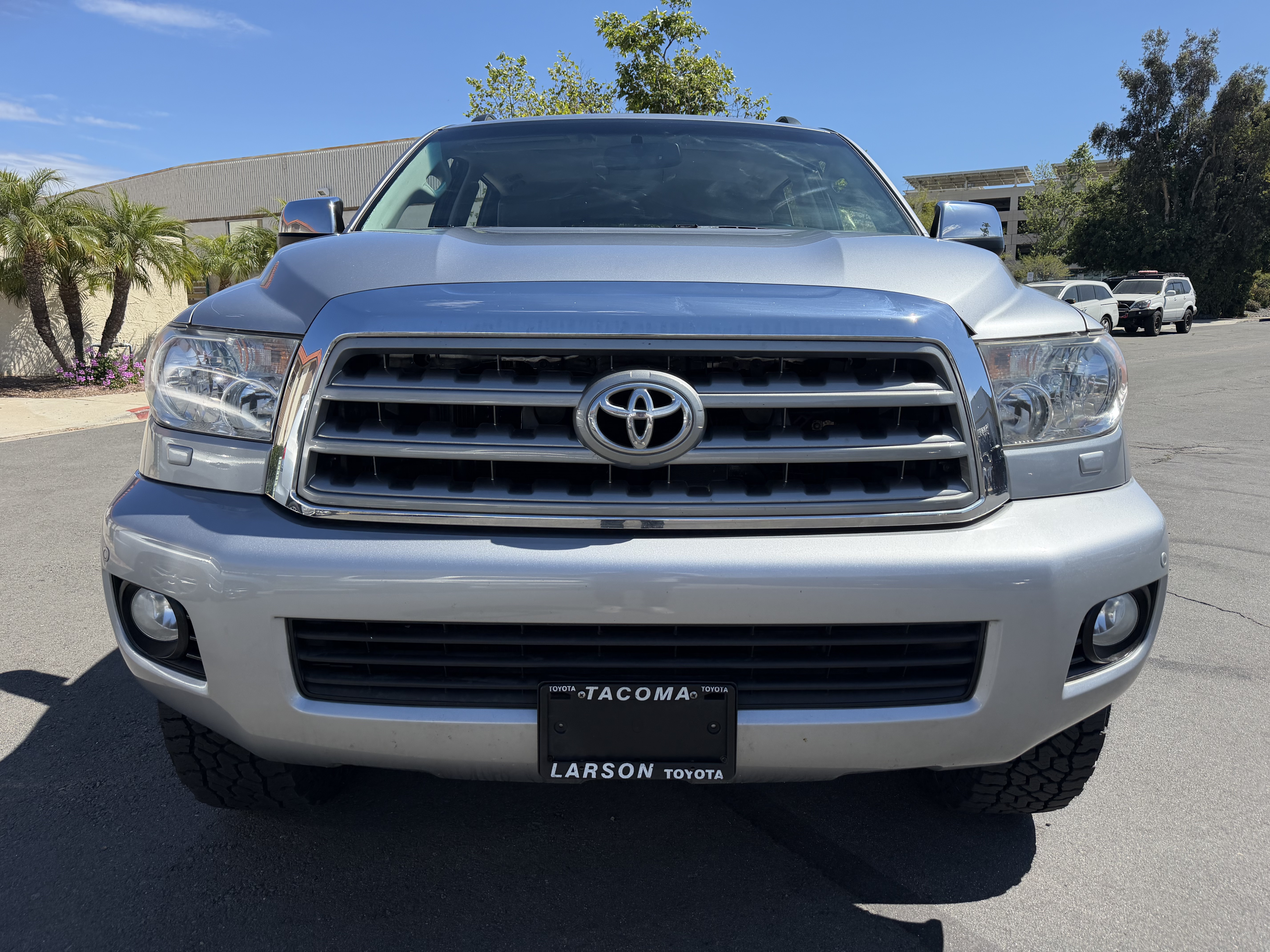 Used 2011 Toyota Sequoia Limited AWD/4WD image 10