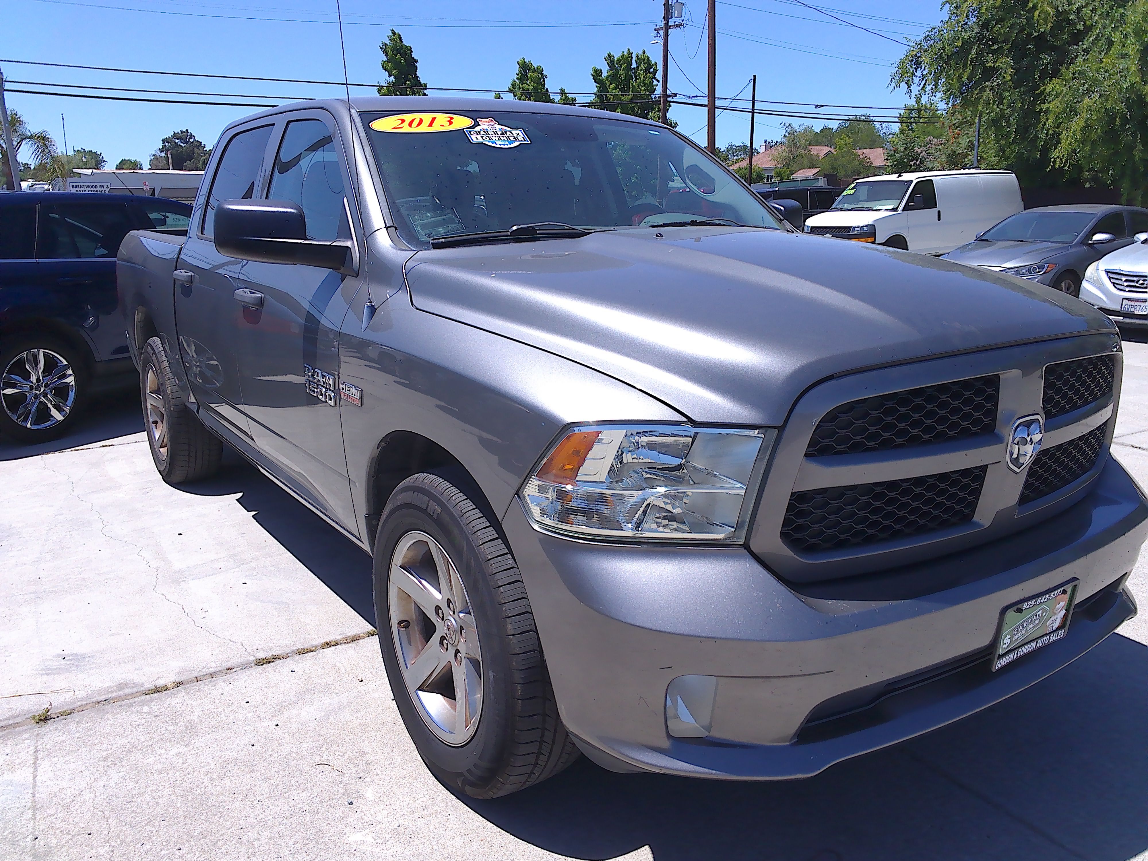 Used 2013 RAM 1500 2WD Crew Cab Express image 1