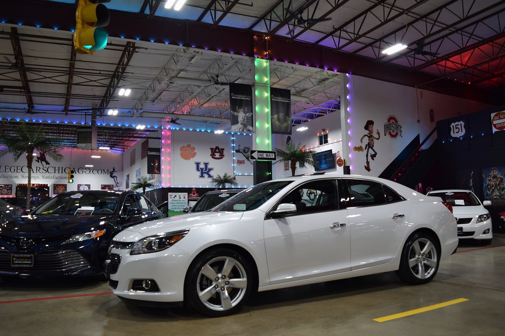 Used 2015 Chevrolet Malibu LTZ FWD image 3
