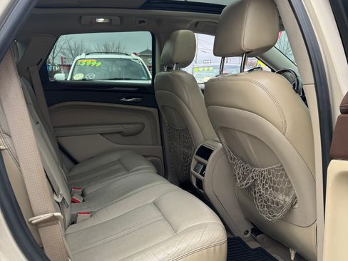 Used 2011 Cadillac SRX Luxury image 7
