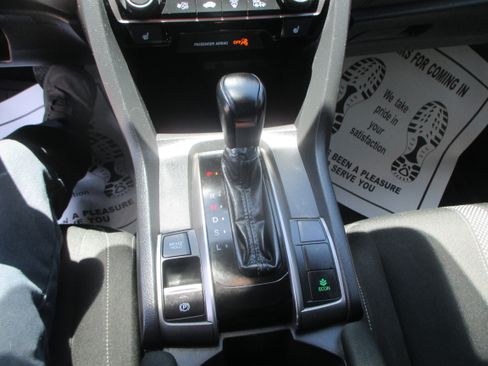 Used 2020 Honda Civic EX Hatchback image 7