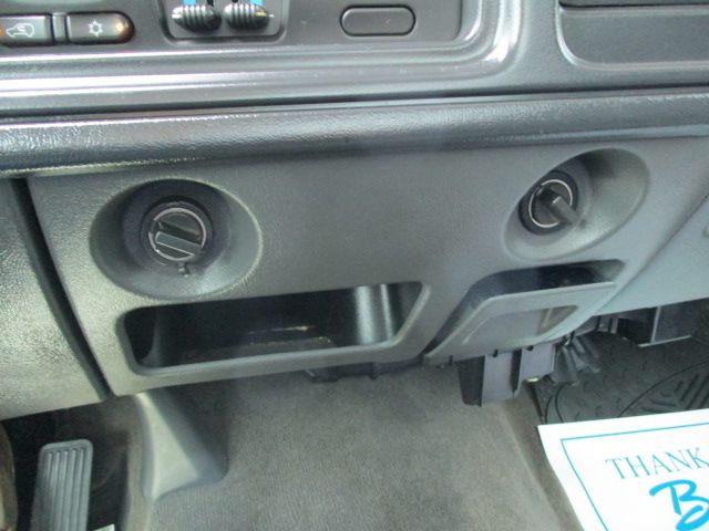 Used 2005 Chevrolet Silverado 1500 2WD Regular Cab image 34