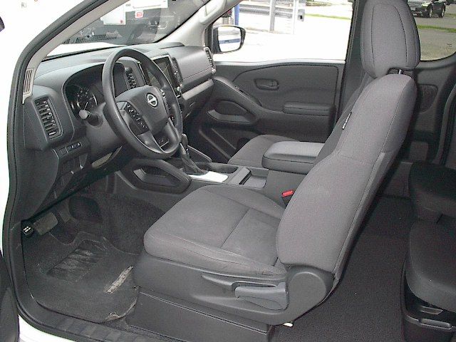 Used 2024 Nissan Frontier S RWD image 16