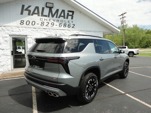 New 2026 Chevrolet Traverse Z71 image 3