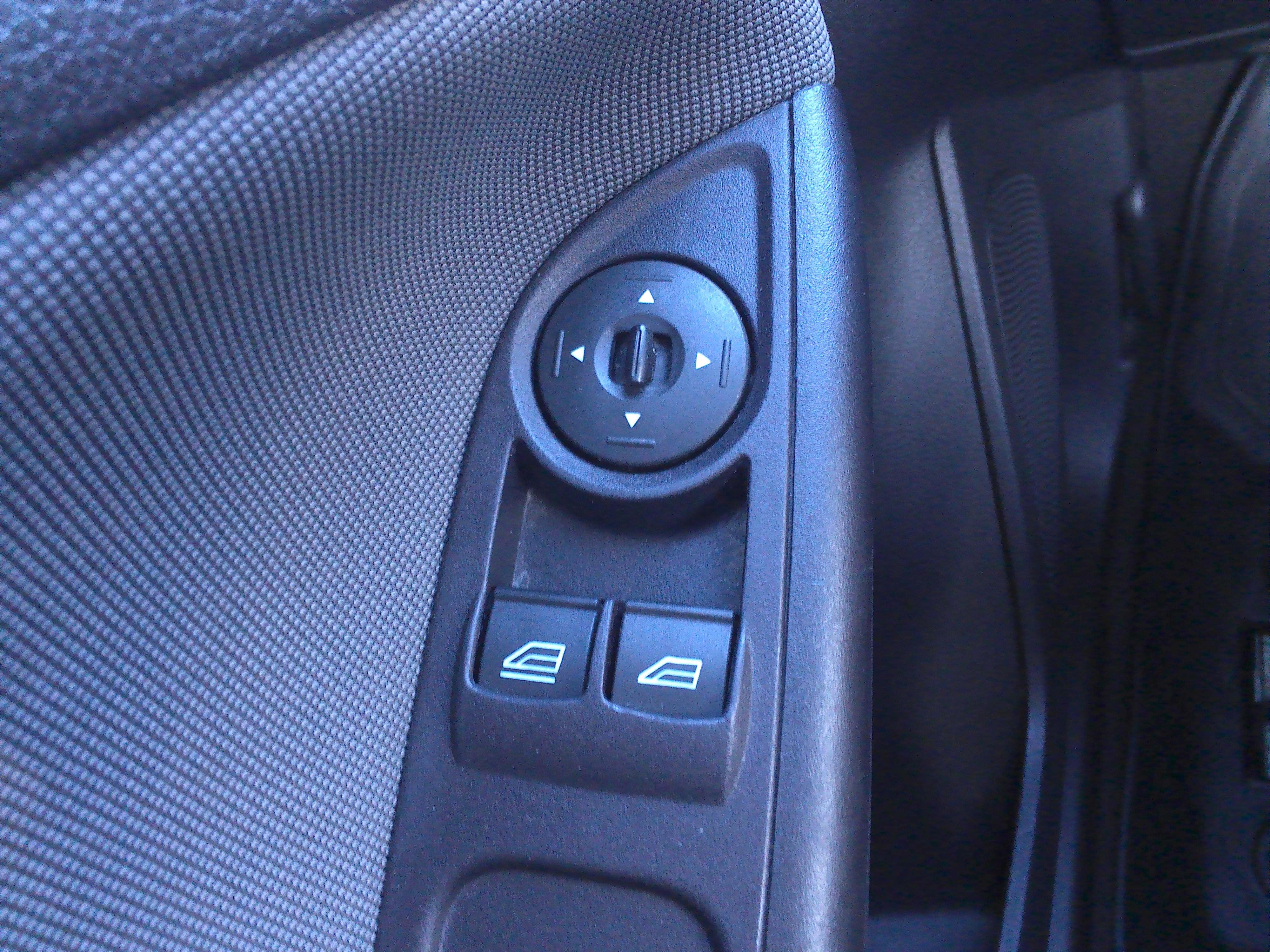 Used 2014 Ford Focus S Sedan FWD image 22