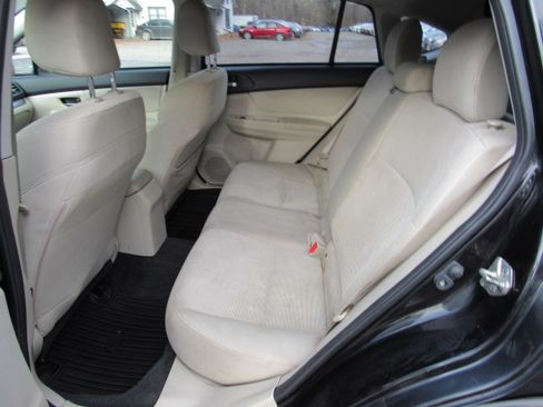 Used 2013 Subaru XV Crosstrek 2.0i Premium image 16