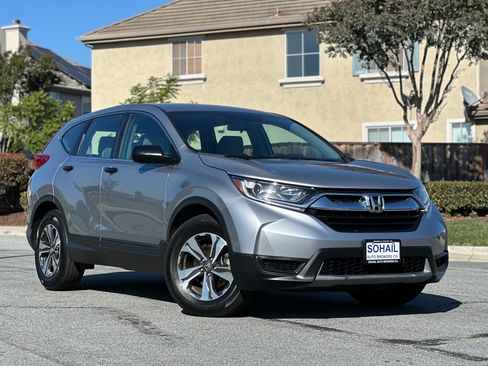 Used 2019 Honda CR-V LX image 6