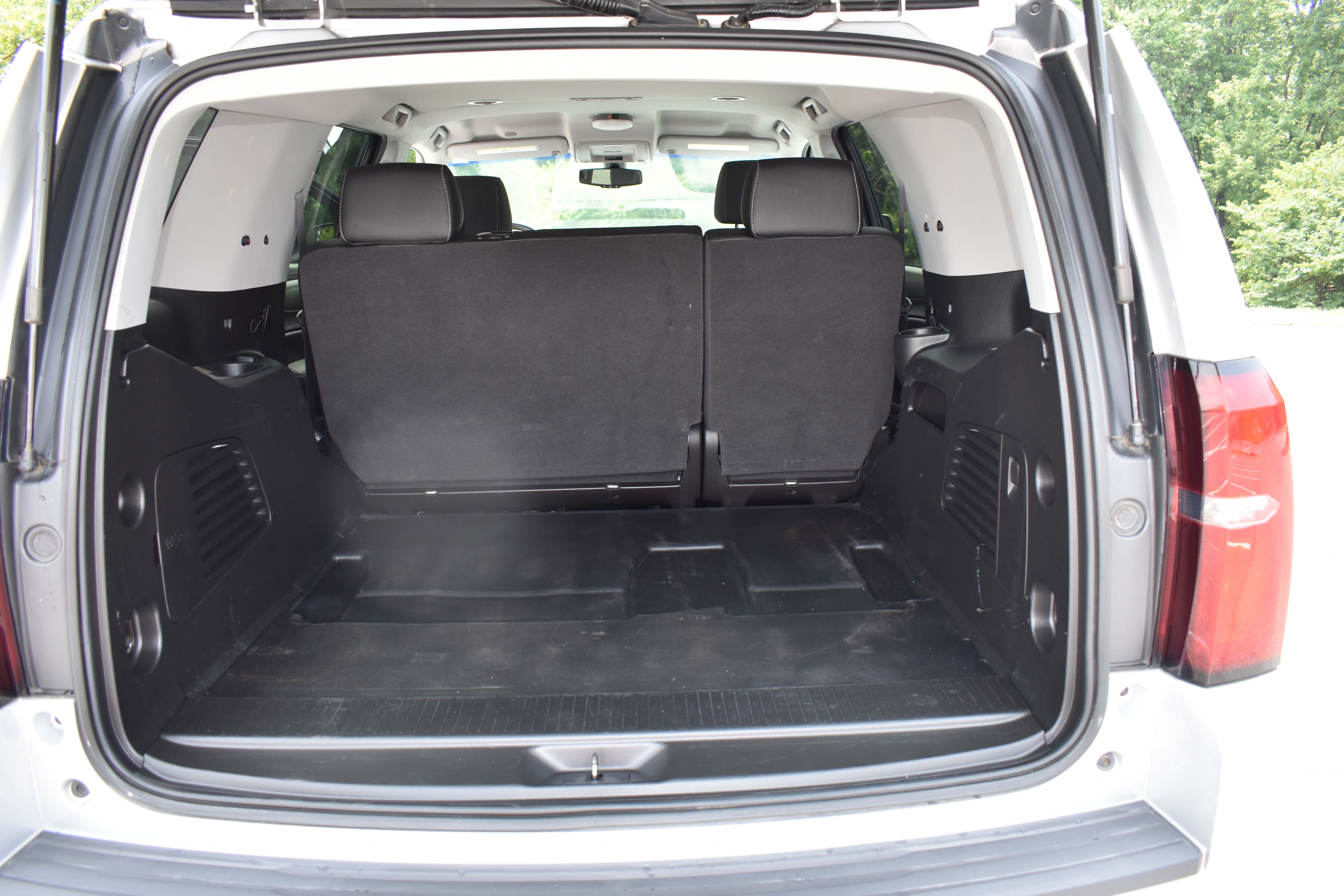 Used 2019 Chevrolet Tahoe 4WD image 36