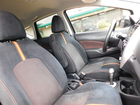 Used 2015 Nissan Versa Note SR FWD image 18