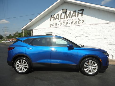 Used 2019 Chevrolet Blazer AWD LT w/ 3LT image 2