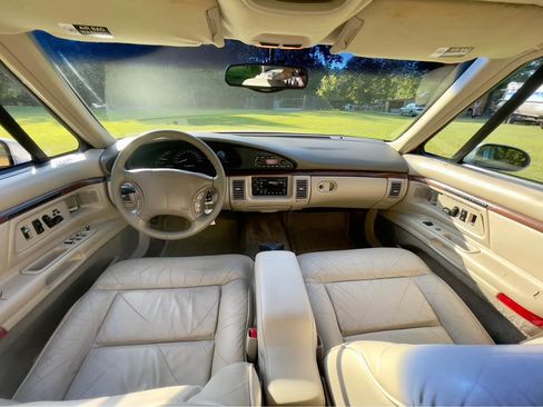 Used 1999 Oldsmobile 88 50th Anniversary image 12