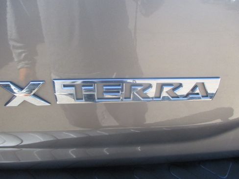 Used 2006 Nissan Xterra 4WD S image 9