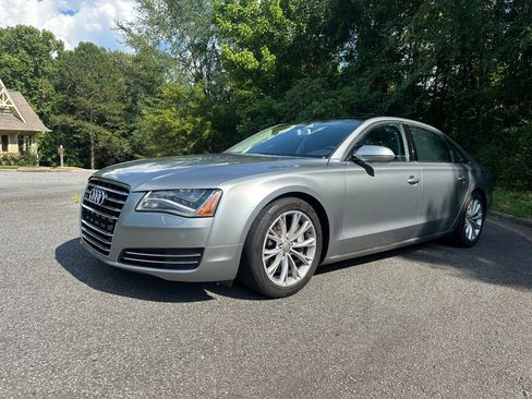 Used 2012 Audi A8 L 4.2 image 2