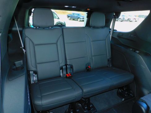 Used 2025 Chevrolet Tahoe Z71 image 24